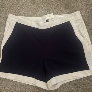 Dalia Women's Navy and White Dressy Shorts Size 2